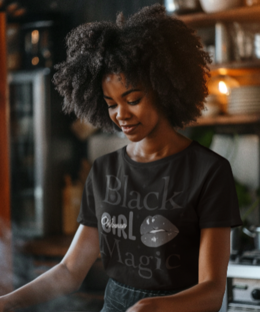 Women's Black Queen  Premium Short Sleeve T-Shirt -Black